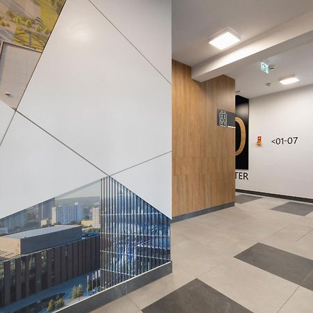 Luxury Two Bedroom Apartment With Terrace And Parking By Renters Prestige Katowice Kültér fotó